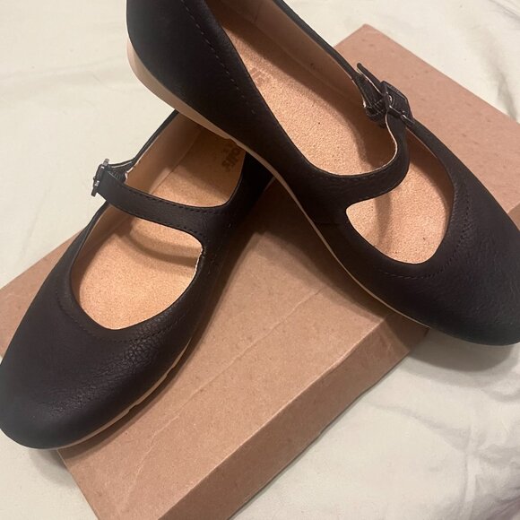 Dr. Scholl's Timeless Mary Jane New Size 6 - Picture 2 of 7